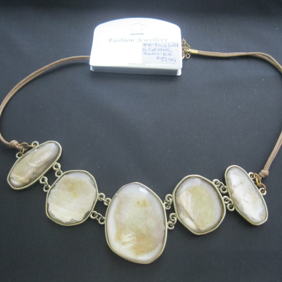 Statement Necklace New - Picture 5 of 5